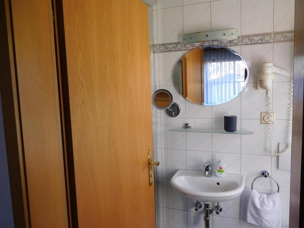 Inn Landgasthof "Zur Gemuetlichkeit" Mombris Pokój zdjęcie