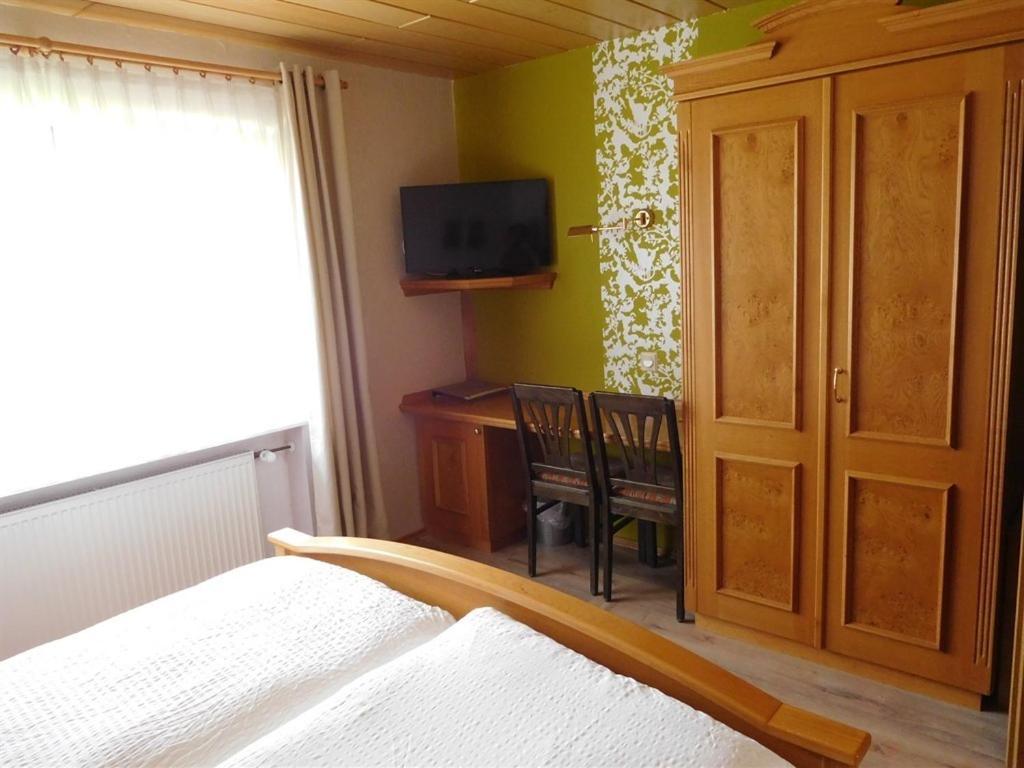 Inn Landgasthof "Zur Gemuetlichkeit" Mombris Pokój zdjęcie