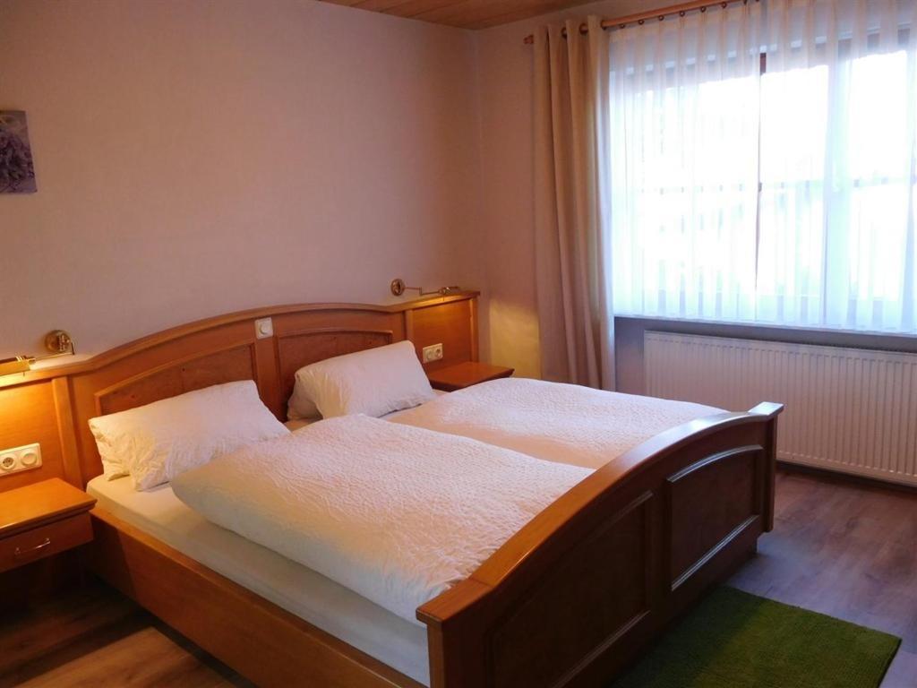 Inn Landgasthof "Zur Gemuetlichkeit" Mombris Pokój zdjęcie